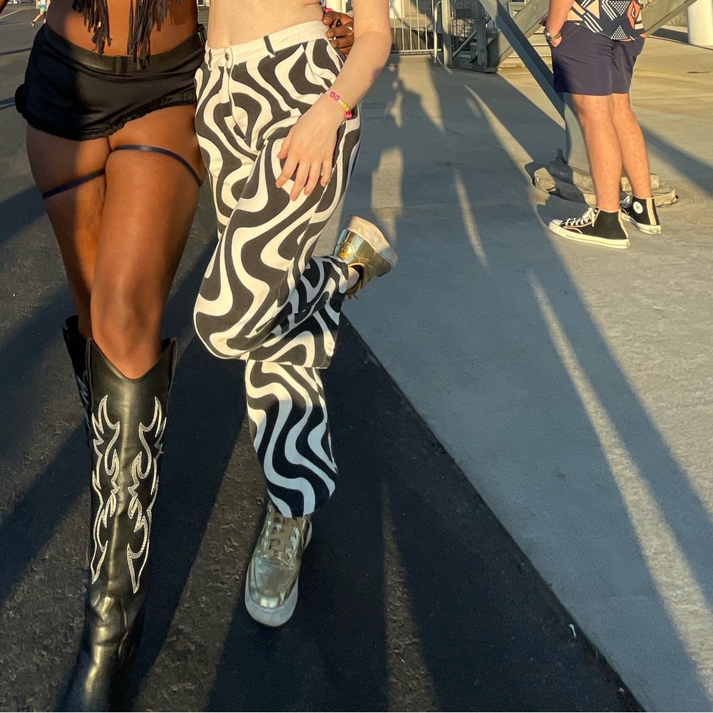 Peppermayo Black & White Wavy Pattern Wide-Leg Pants